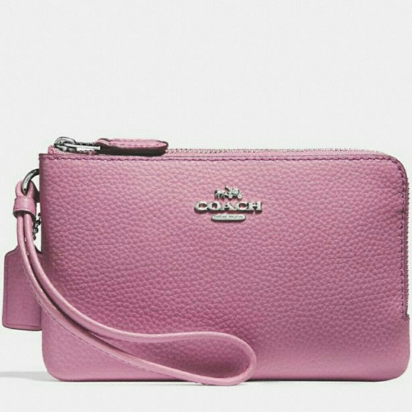 Coach Handbags - 💞COACH DOUBLE ZIP WRISTLET 💞
